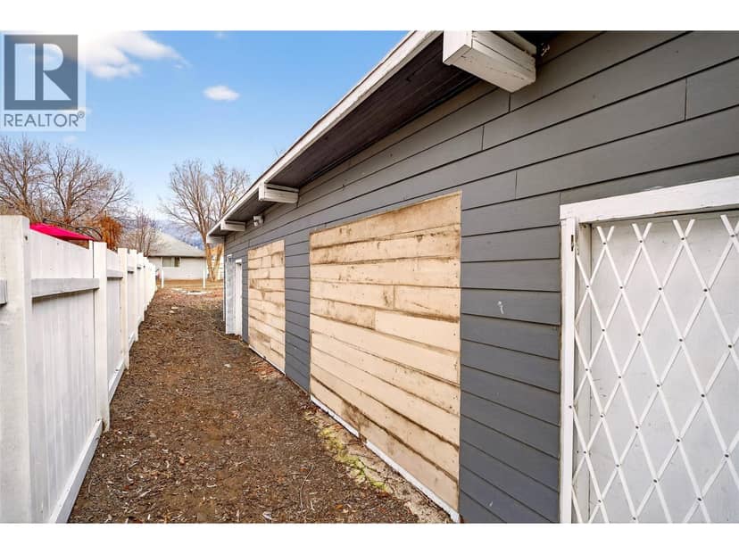 2135 Merritt Avenue, Merritt, photo 7