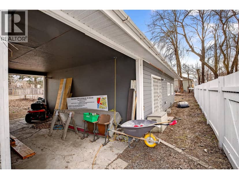 2135 Merritt Avenue, Merritt, photo 5