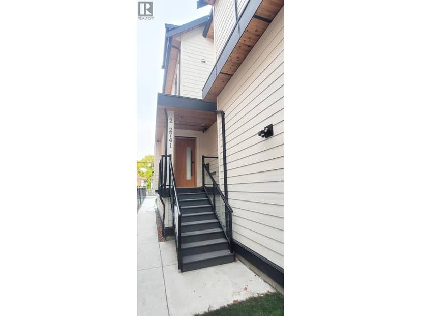 2 2741 Grant Street, Vancouver, photo 2