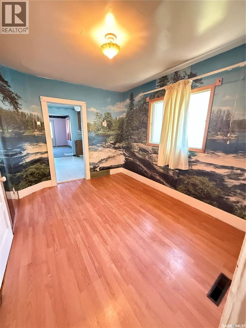 713 Healy AVENUE, Radville, photo 3