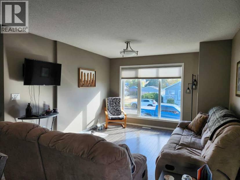 89 Poplar Street, Drumheller, photo 5