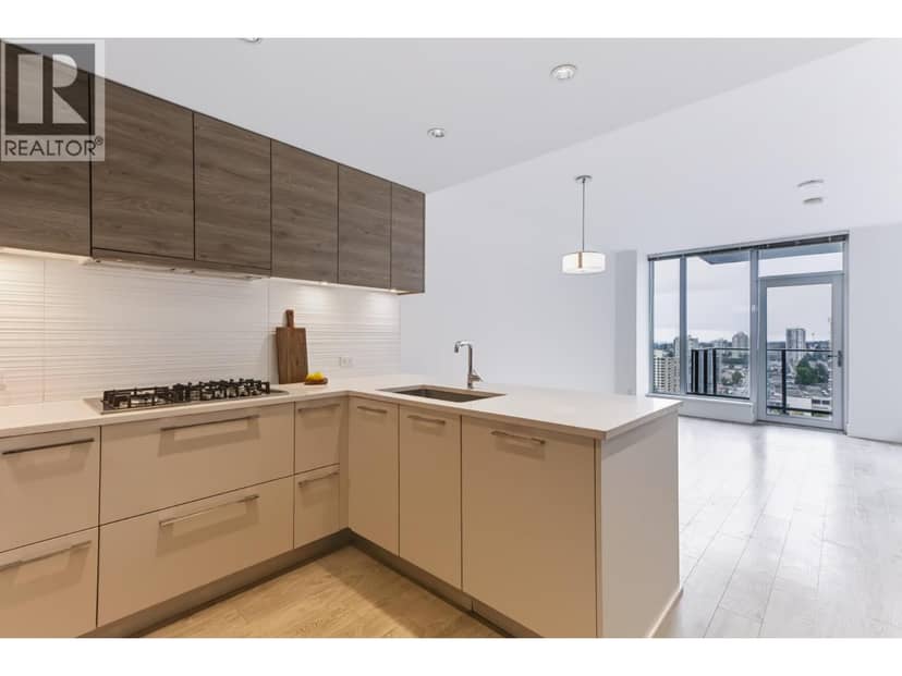 2301 7388 KINGSWAY, Burnaby