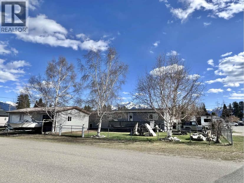 41 CEDAR STREET, Valemount