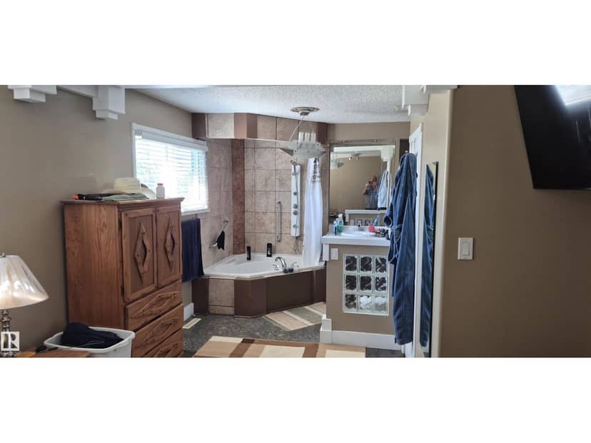 10523 105 ST, Westlock, photo 3