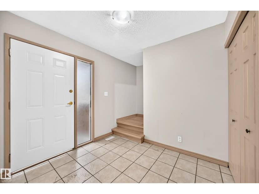 10919 69 AV NW, Edmonton, photo 5