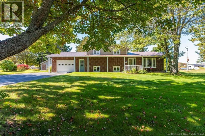 41 Manuel, Baie-Sainte-Anne, photo 2