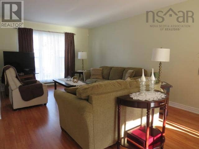 13 Florence Place Court, Lower Sackville, photo 2