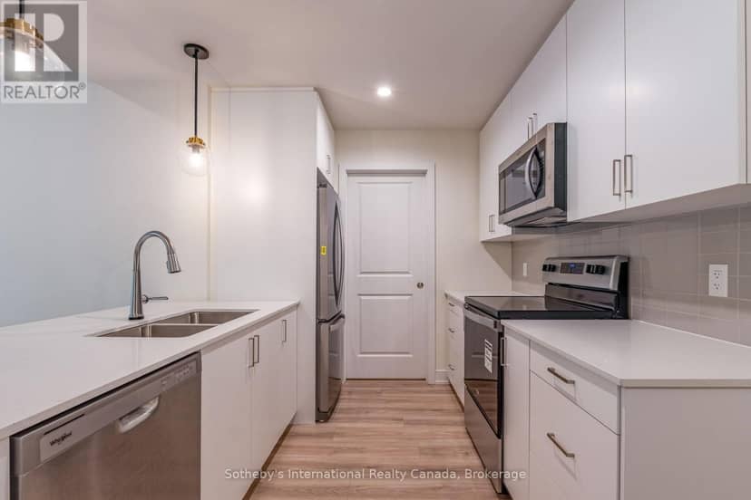 316 - 121 Mary Street, Clearview, photo 5