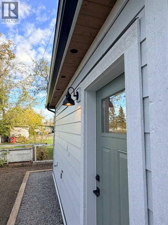 306 47 Avenue W, Claresholm, photo 3