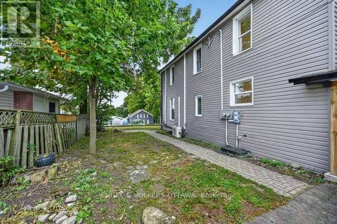 716 King Street W, Prescott, photo 6