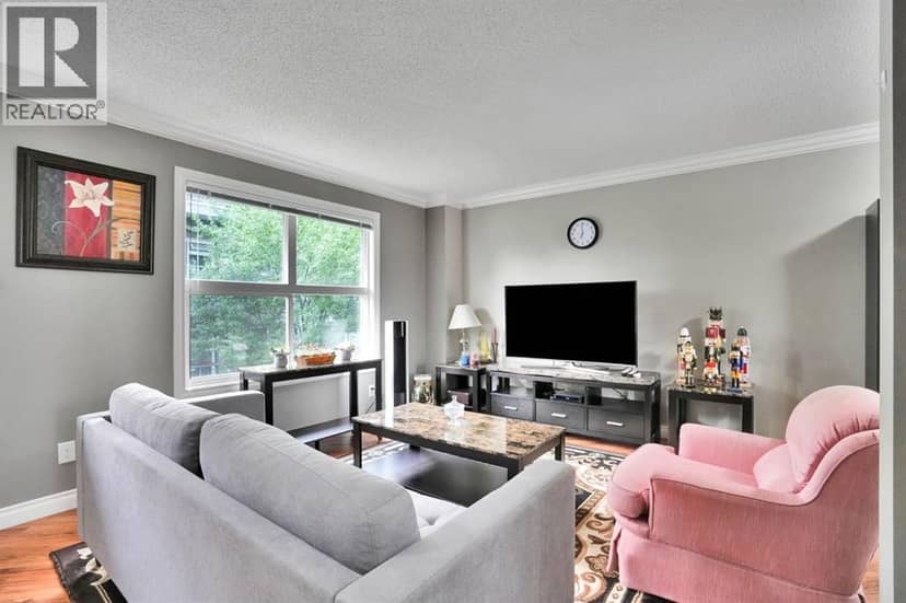 199 Cedarwood Lane SW, Calgary, photo 2