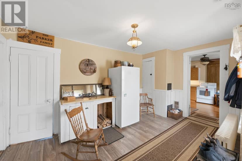 7466 201 Highway, South Williamston, photo 3