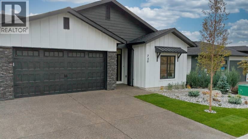 749 Carleton Street, Kelowna