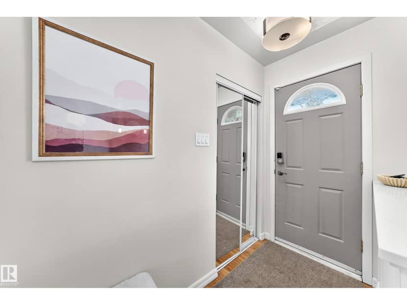 16406 87a AV NW, Edmonton, photo 4