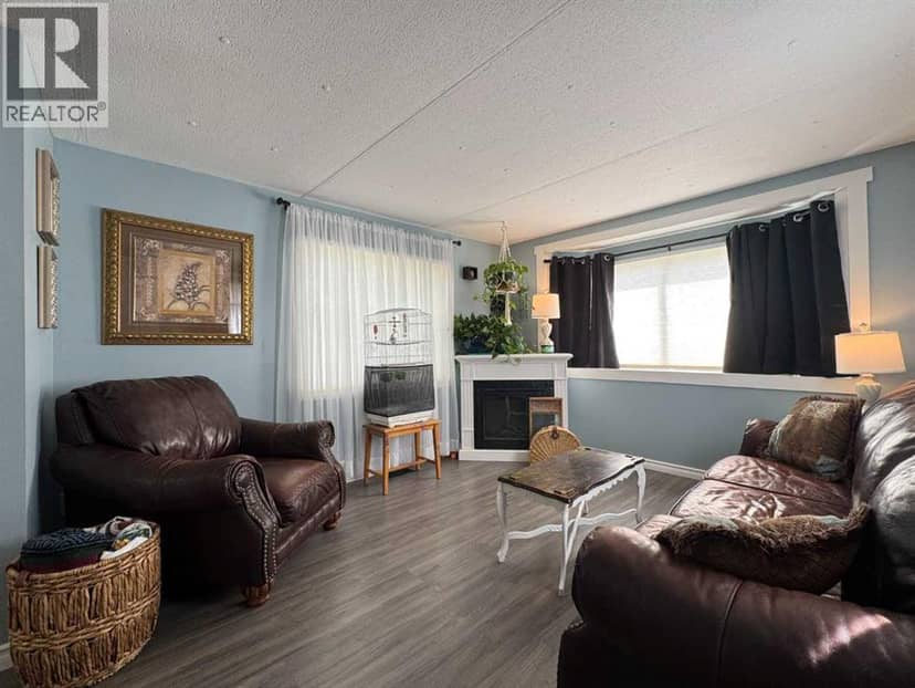 37, 5301 2 Street, Coalhurst, photo 4