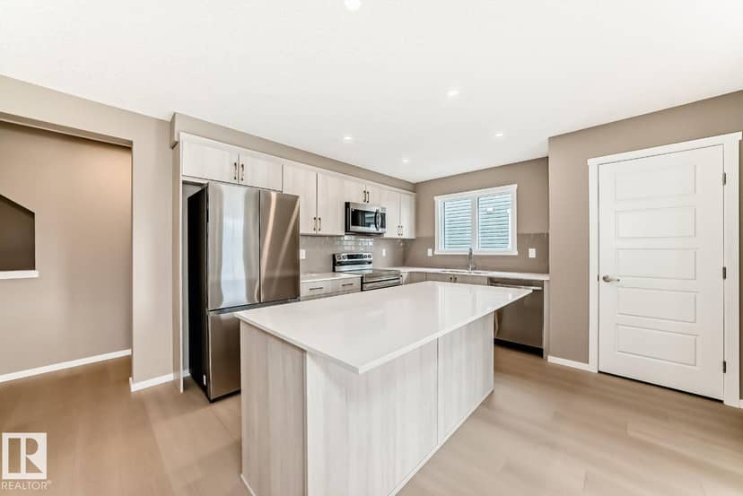 1214 Stoneside RD, Sherwood Park, photo 2