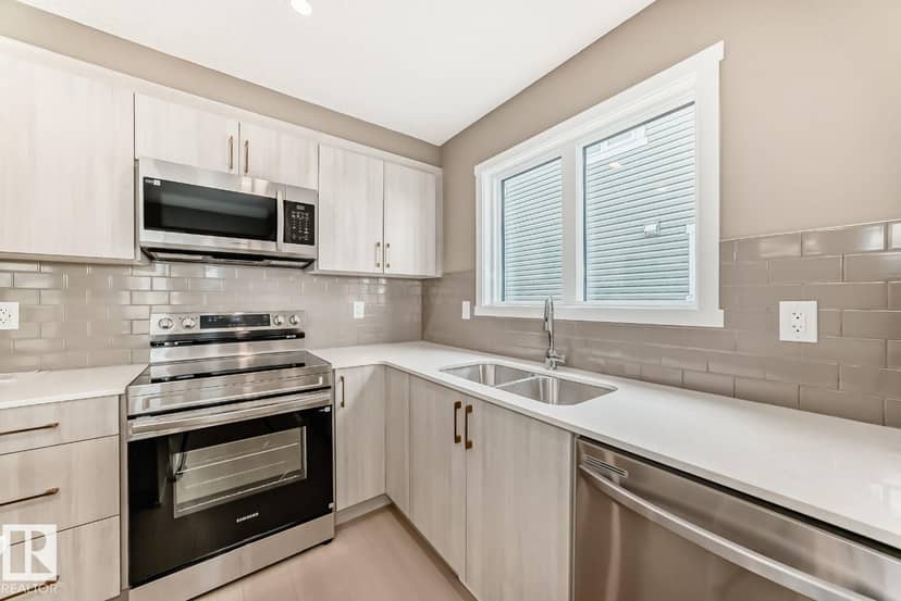 1214 Stoneside RD, Sherwood Park, photo 3