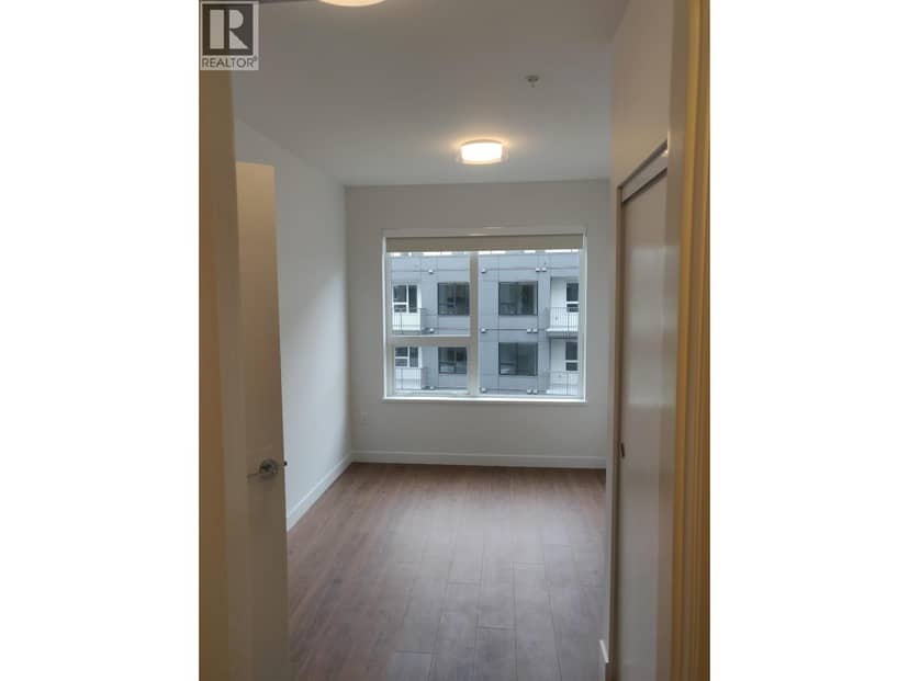414 645 COMO LAKE AVENUE, Coquitlam