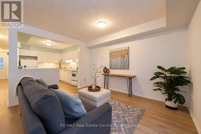 71 - 240 London Road W, Guelph, photo 3