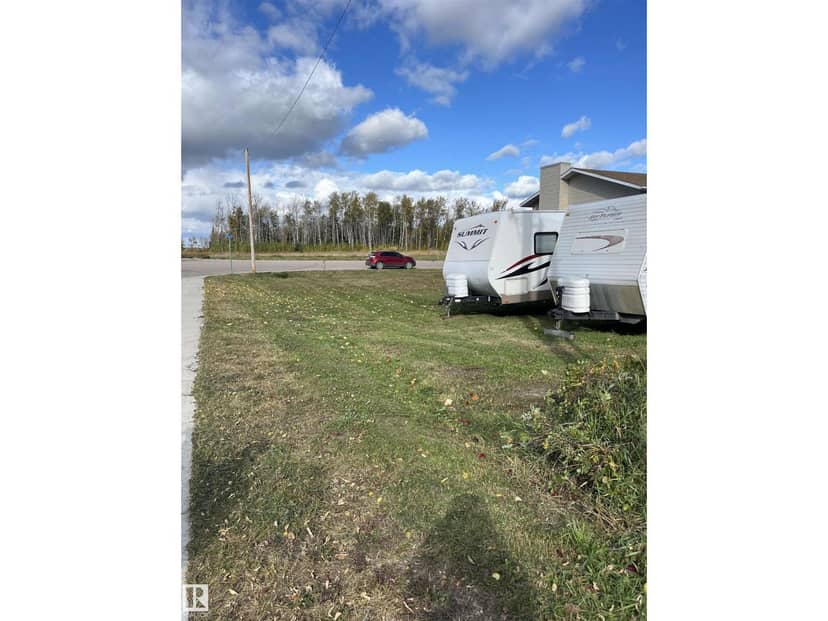 5114 51 AV, Ardmore