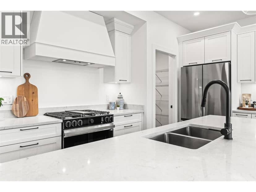 2467 Bradley Drive Unit# 102, Armstrong