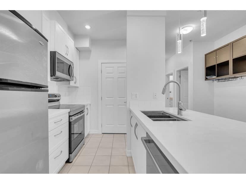 415 10237 133 STREET, Surrey, photo 5