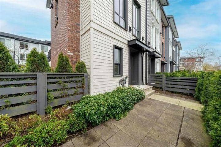 8 15828 27 AVENUE, White Rock