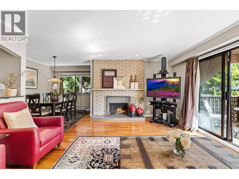 207 1750 W 10TH AVENUE, Vancouver