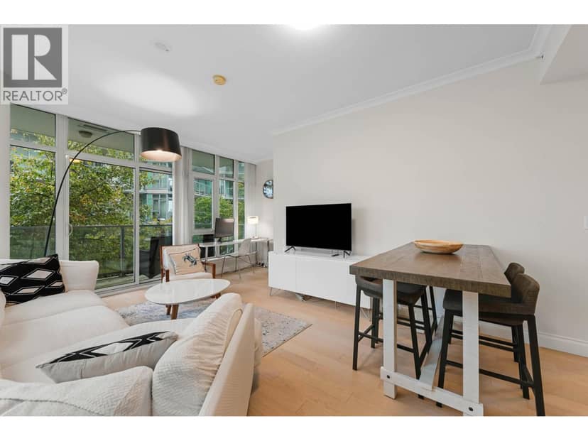 211 185 VICTORY SHIP WAY, North Vancouver, photo 7