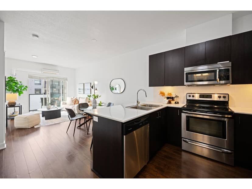 416 20460 DOUGLAS CRESCENT, Langley
