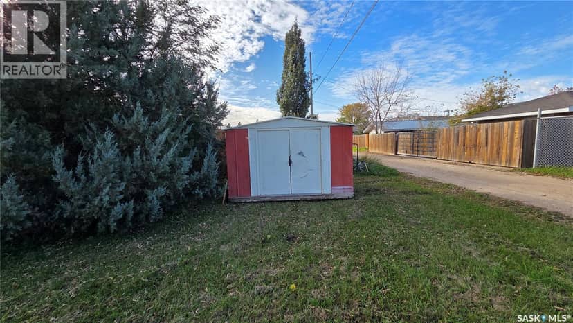 817 98th AVENUE, Tisdale, photo 3