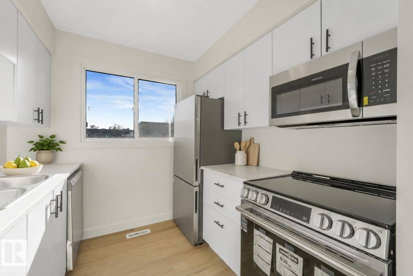 5833 Riverbend Rd NW, Edmonton, photo 8
