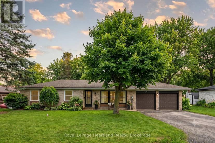 156 John Street N, Minto
