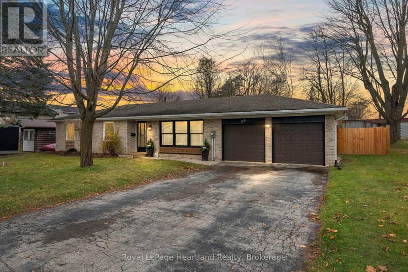 156 John Street N, Minto, photo 3