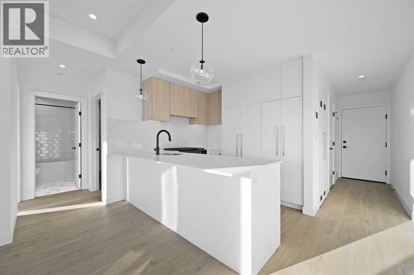 701, 8375 Broadcast Avenue SW, Calgary, photo 4