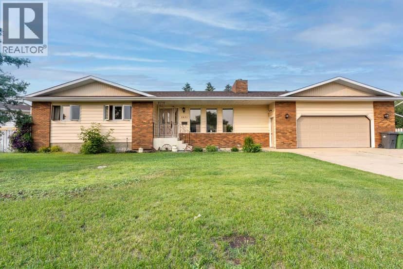 5825 52 Street, Wetaskiwin