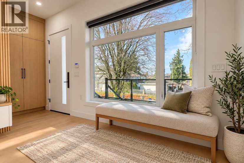 4670 Todd Street, Vancouver, photo 3