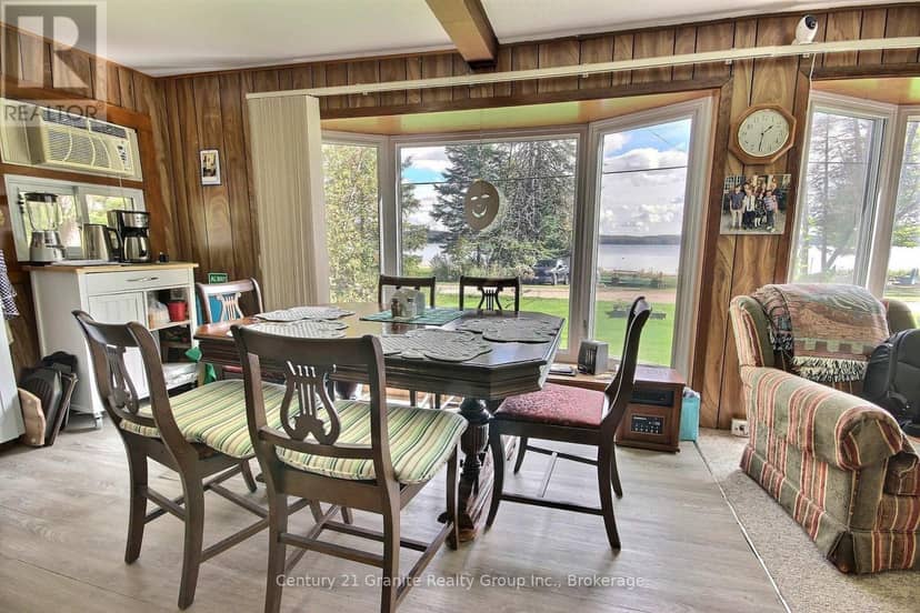 1051 Halls Lake Road, Algonquin Highlands, photo 4