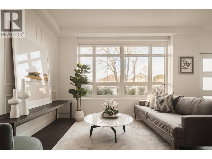101 3668 W 10TH AVENUE, Vancouver