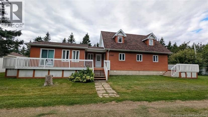 7997 Rue Saint-Paul, Bas-Caraquet