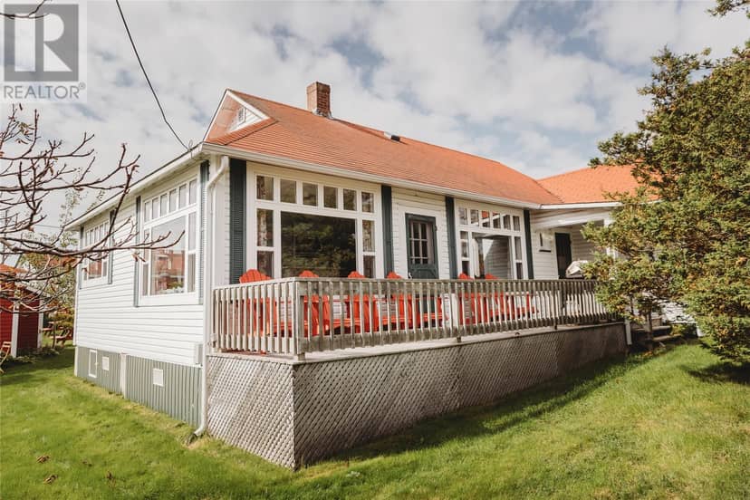 38 Beach Road, Eastport, photo 4