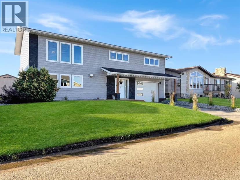107 6 Avenue SW, Falher, photo 2