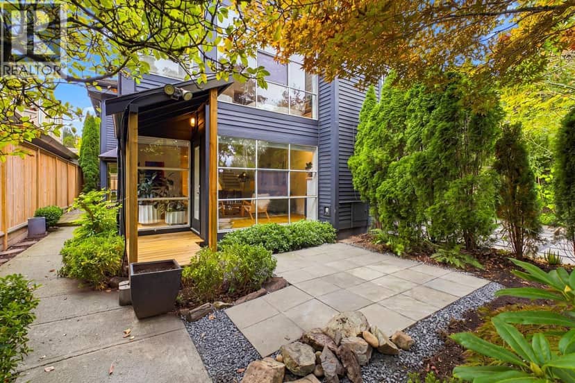 6424 BRUCE STREET, West Vancouver