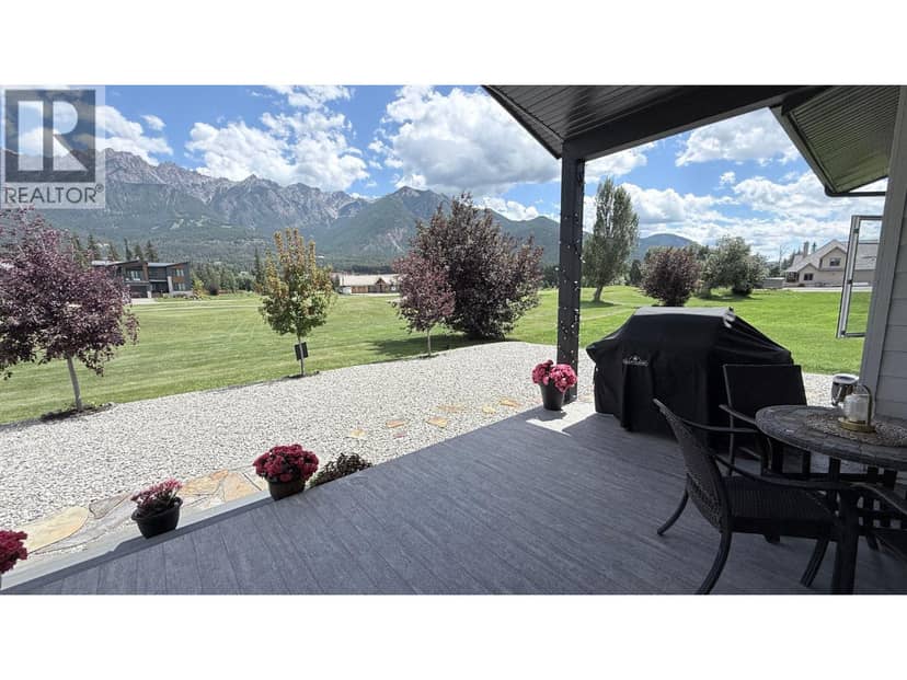 4962 RIVERSIDE Drive, Fairmont Hot Springs, photo 3
