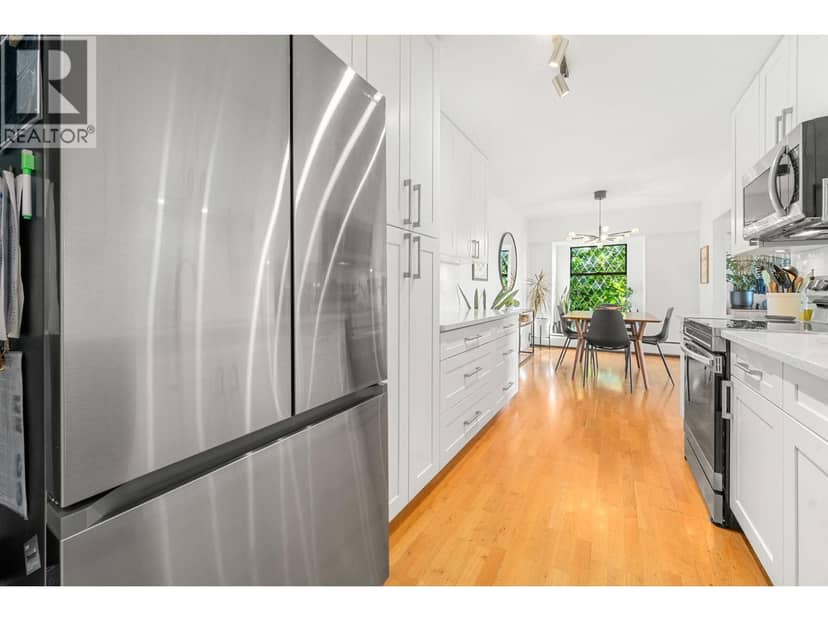 204 150 E 5TH STREET, North Vancouver, photo 8