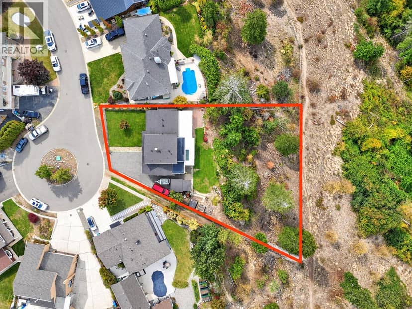 2571 Pineridge Place, West Kelowna