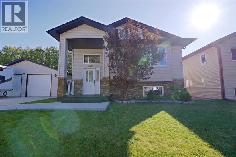 604 6 Street N, Vauxhall, photo 2