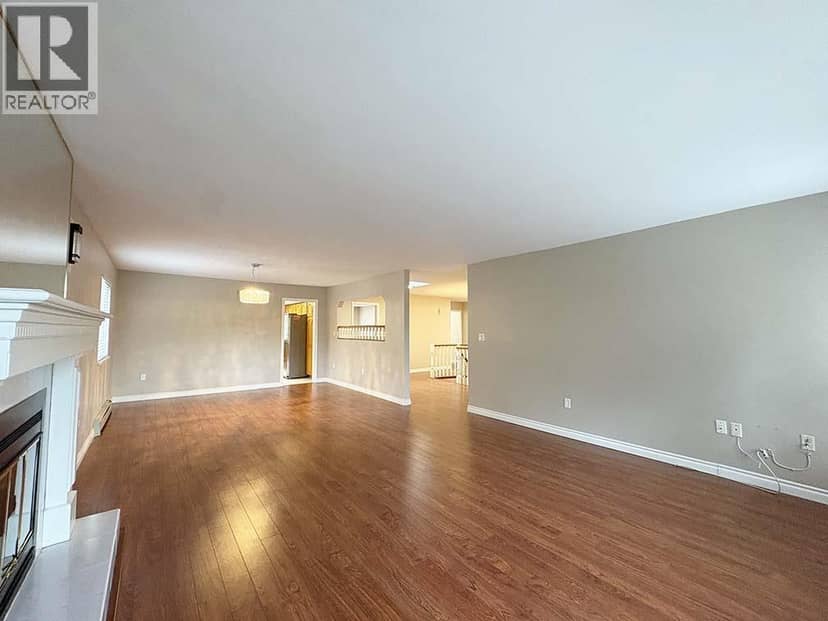 Upper 5225 CANADA WAY, Burnaby, photo 3