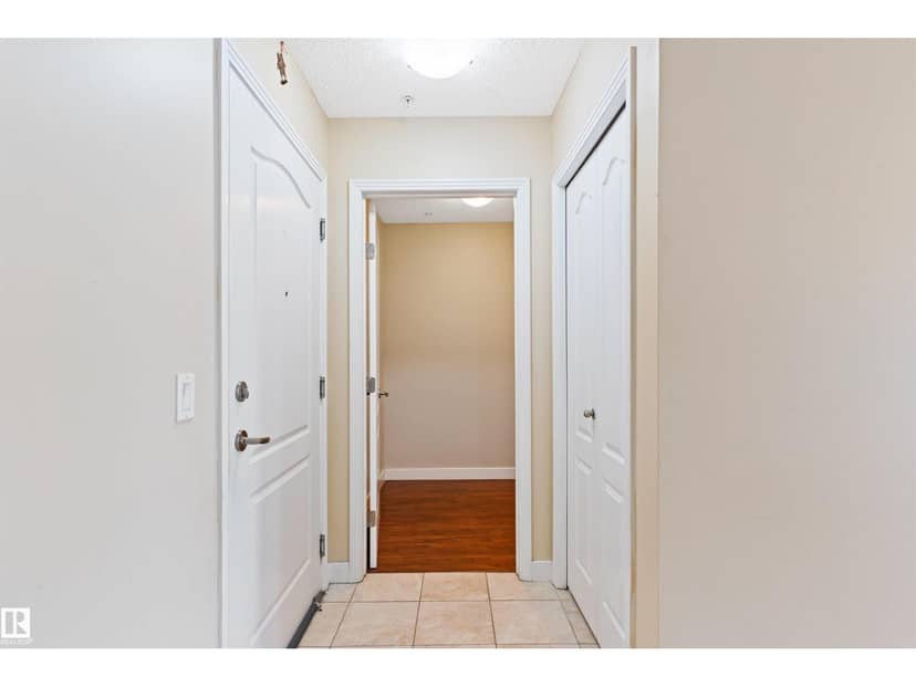 #103 12660 142 AV NW, Edmonton, photo 4