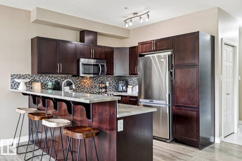#104 9603 98 AV NW, Edmonton, photo 6